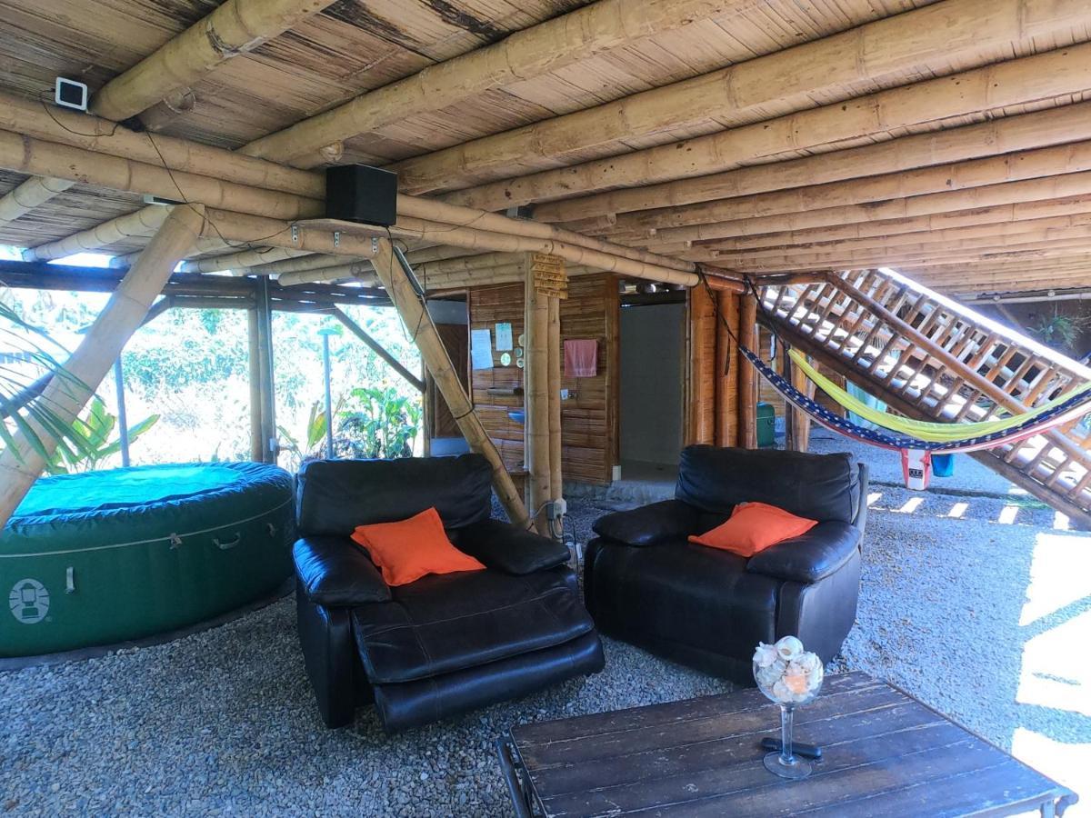 Готель Glamping Due Amici Паломіно Екстер'єр фото
