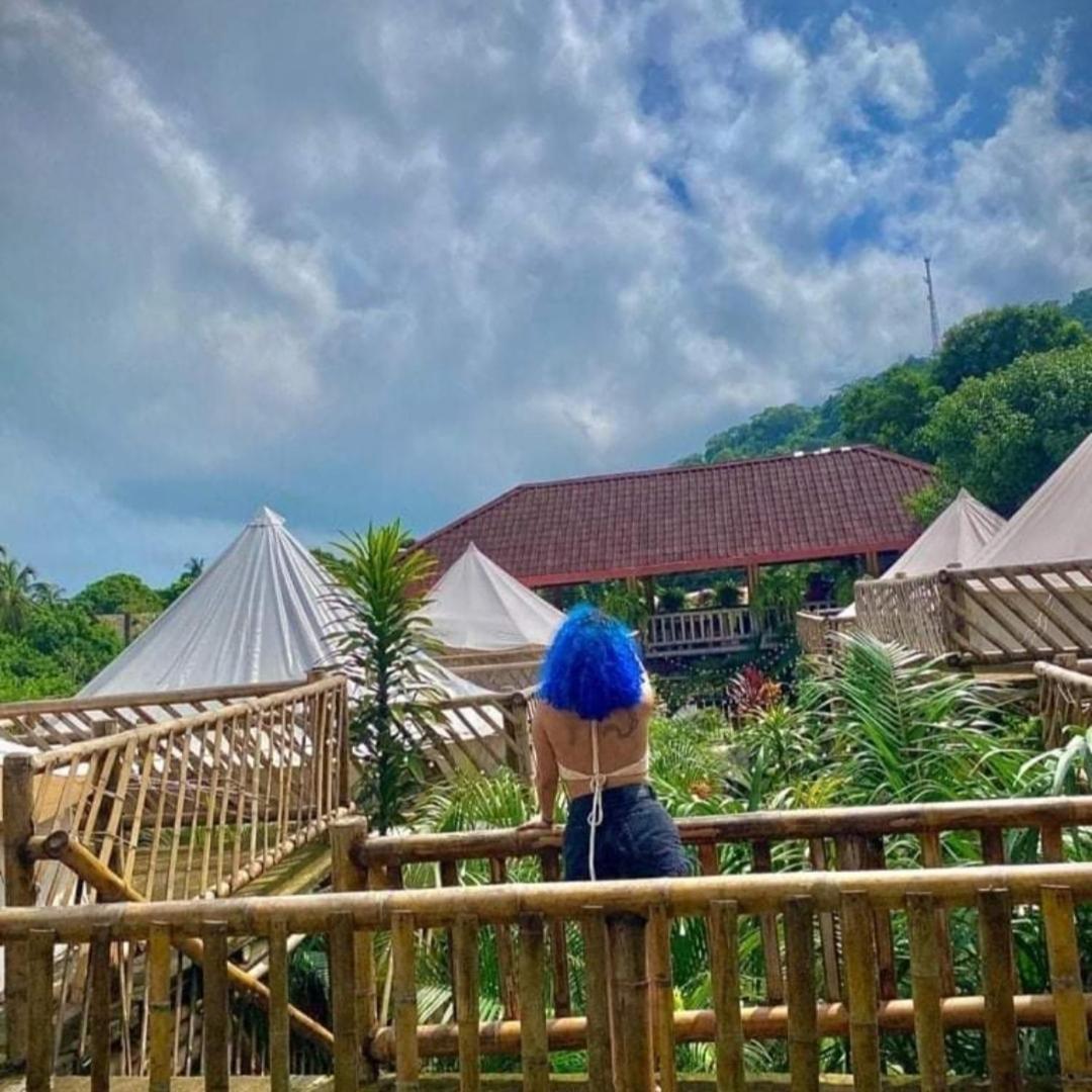 Готель Glamping Due Amici Паломіно Екстер'єр фото